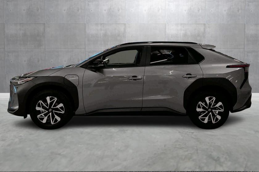 Bilde 2 av Toyota bZ4X AWD-i Active Tech - LED - Adaptiv cruise - Kamera +++