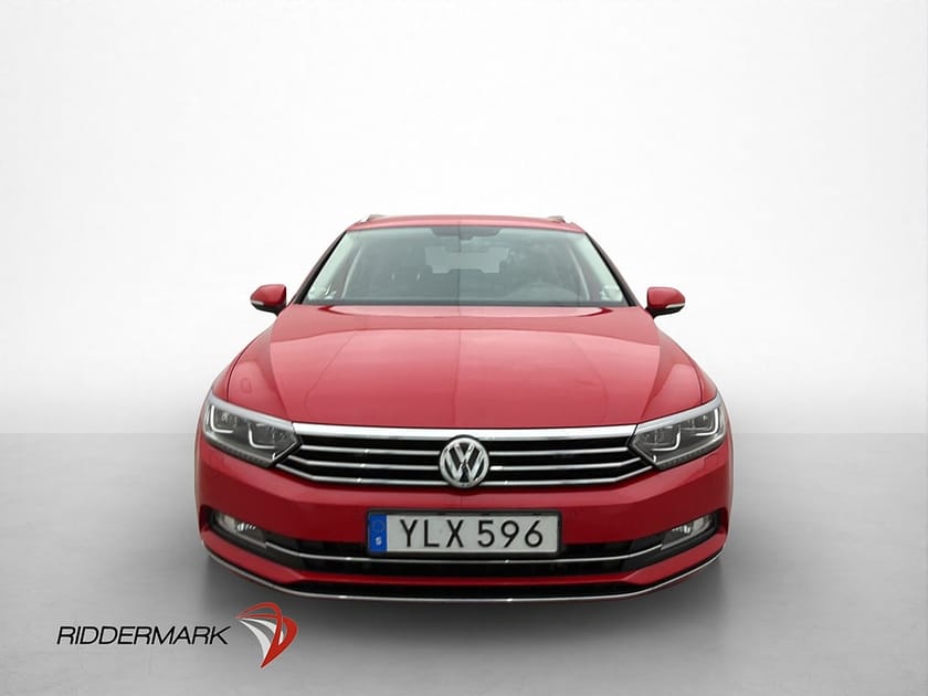 Bild 2 av Volkswagen Passat Sportscombi 2.0 TDI Dragkrok Kamera CarPlay Värmare