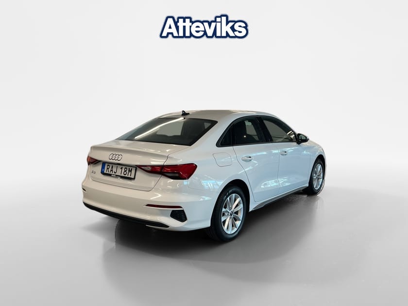 Bild 3 av Audi A3 Sedan 35 TFSI 150hk Backkamera Carplay