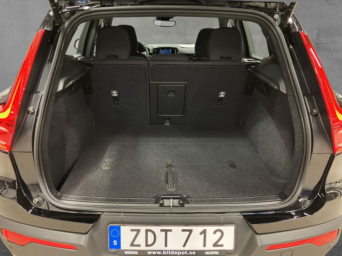Volvo XC40 2023 - miniatyr 7
