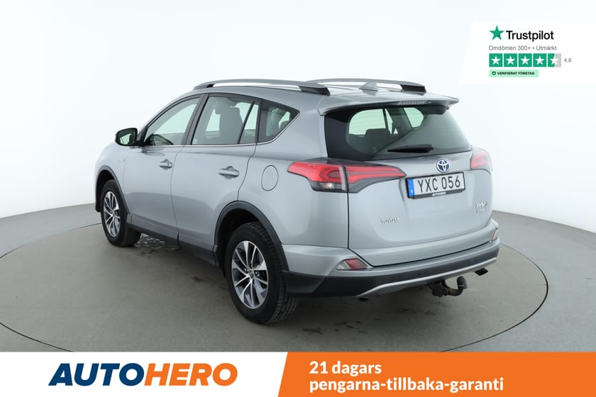 Bild 3 av Toyota RAV4 Hybrid AWD / Dragkrok, Rattvärme