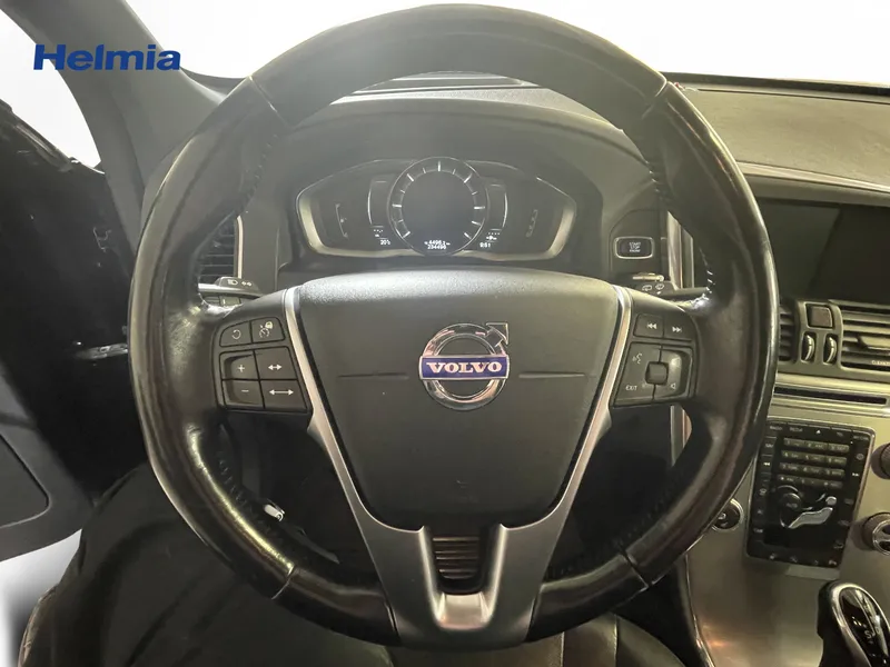Bild 7 av 11 – Volvo XC60 D4 AWD Classic Summum
