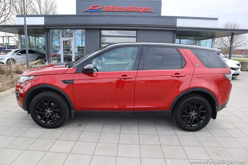 Bild 1 av Land Rover Discovery Sport 2.0 TD4 AWD 180hk Panoramatak Navi Drag Svensksåld