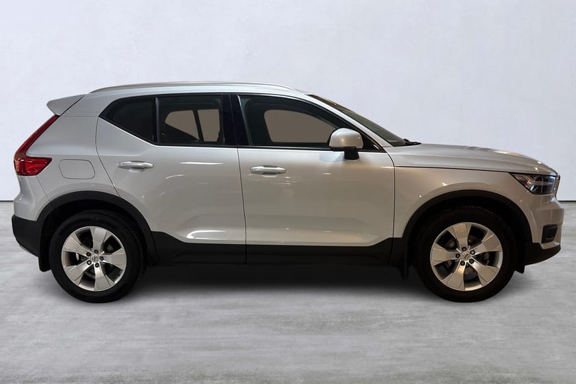 Bild 3 av Volvo XC40 D3 FWD Momentum Advanced Edition