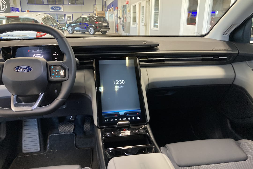 Ford Explorer EV Extended Range RWD