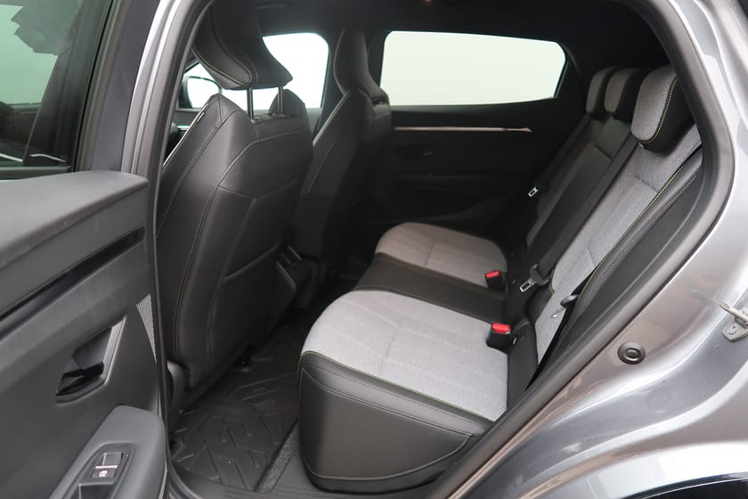 Bild 3 av Renault Mégane E-TECH Techno 60kWh 220 360°/Nav/Värmepump