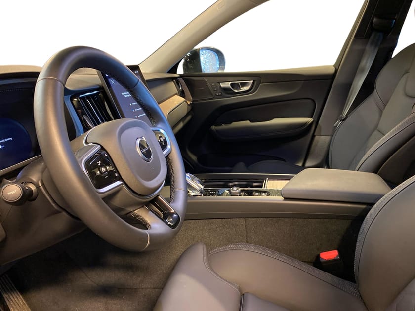 Bild 2 av Volvo XC60 T6 Plus Dark Nordic Edition