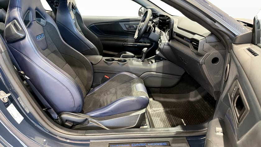 Bild 3 av Ford Mustang Dark Horse Fastback V8 453hk 10AT   Bilen står just nu på C4 Kristianstad