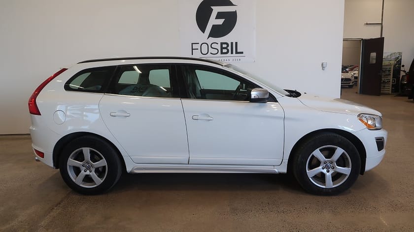 Bild 3 av Volvo XC60 *RÄNTEKAMPANJ 3.45%* D3 AWD R-Design Nyservad Drag SoV