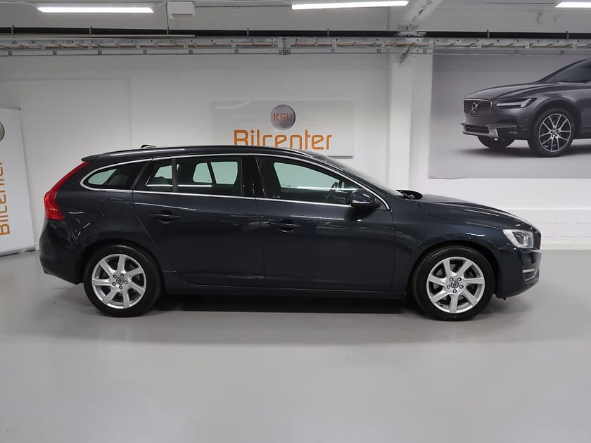 Bild 5 av Volvo V60 D4 AWD V-Däck ingår Drag-Värmare-Rattvärme-Parksensor-B
