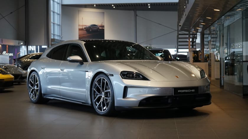 Bild 1 av Porsche Taycan Sport Turismo 