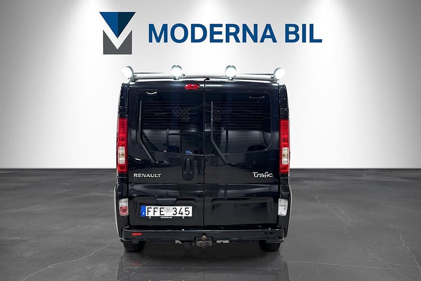 Bild 4 av Renault Trafic Kombi 2.5 dCi 146hk Aut D-värm Drag B-kamera