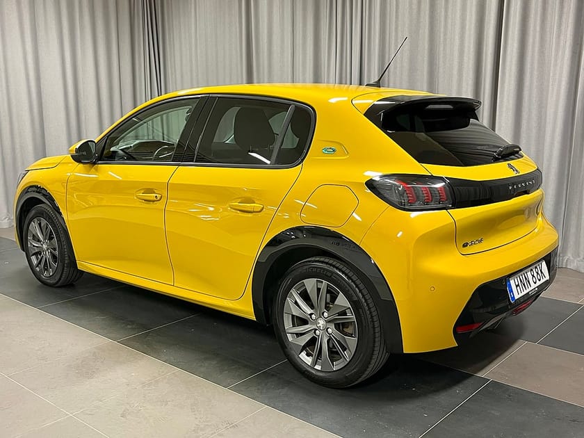 Bild 3 av Peugeot e-208 ALLURE PACK Electric Backkamera
