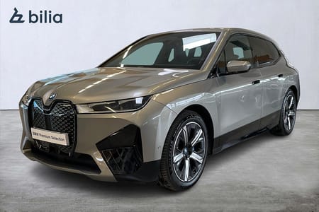 BMW iX xDrive40 Sport line | Drag | Värmepaket | HK | 360