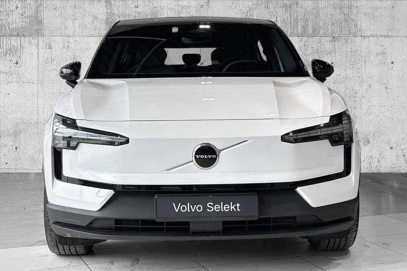 Bilde 4 av Volvo EX30 Single Motor Extended Range Ext. Plus PILOT.ASSIST|V.PUMPE|ACC|H&K|19"