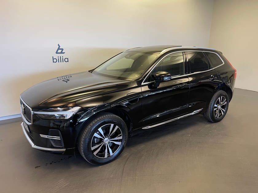 Bild 1 av Volvo XC60 Recharge T6 Core Bright / Dragkrok / Navigation / Backkamera /
