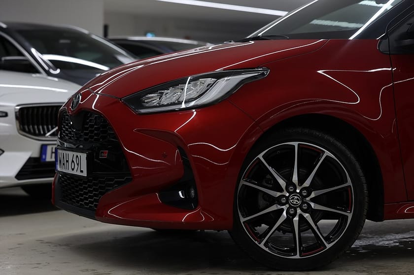 Bild 5 av Toyota Yaris Hybrid 116hk *Kampanj!* GR-Sport Plus pkt HUD JBL Bi-Tone