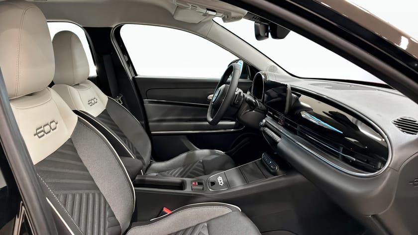 Bild 3 av Fiat 600 Hybrid HEV ICON 110HK FWD PL FRÅN 2695KR/MÅN*