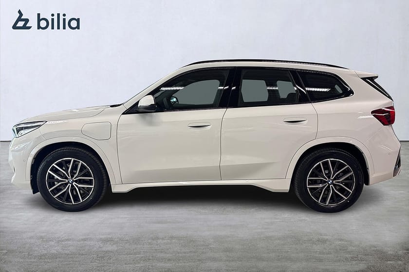 Bild 3 av BMW X1 xDrive25e xDrive 25e M-Sport | DEMOBIL | H&K | Drag | Backkamera