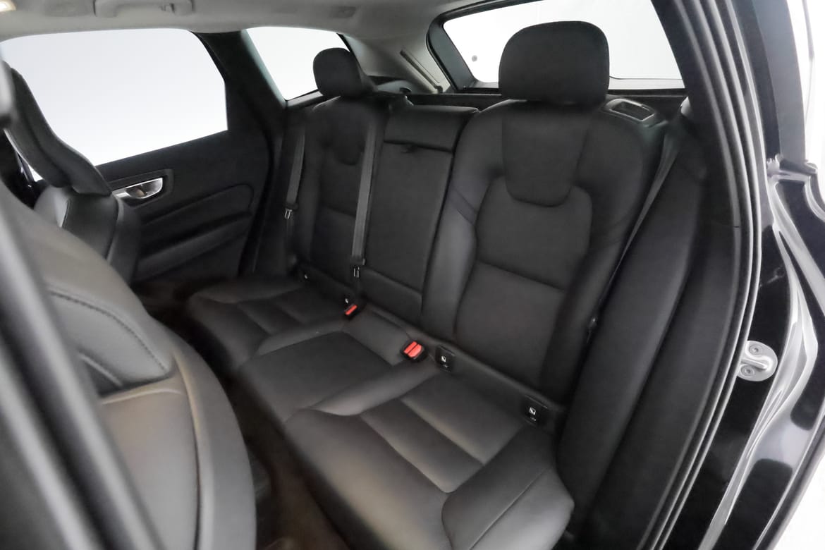 Volvo XC60 2023 - miniatyr 24