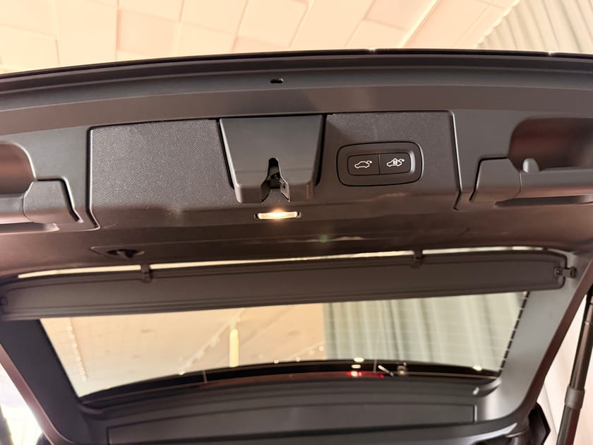 Bild 5 av Volvo XC60 T6 Plus Black Nordic Edition Lagerbil Redo För Omg Leverans