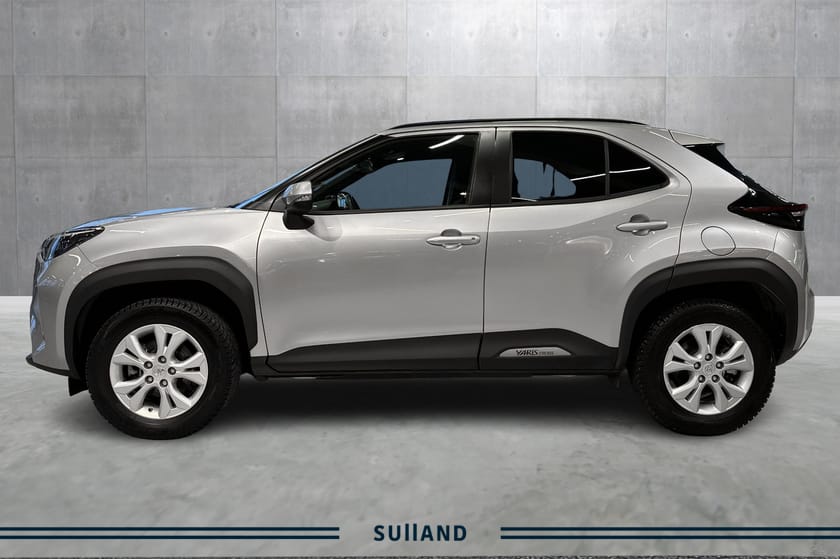 Bilde 2 av Toyota Yaris Cross Hybrid 115 AWD-i ACTIVE TECH, VELHOLD, AWD
