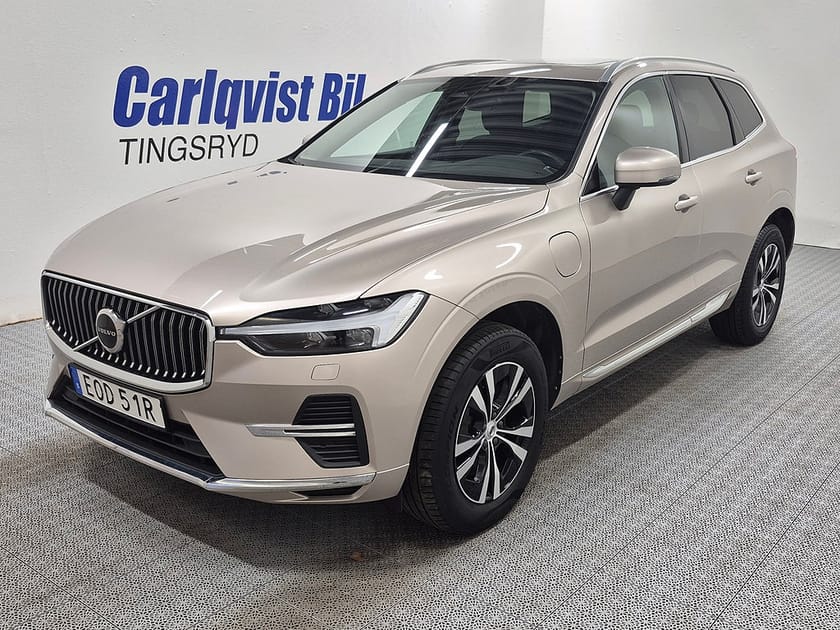 Bild 1 av Volvo XC60 T6 Recharge Core Bright plug in AWD 350HK 4x4 Panorama