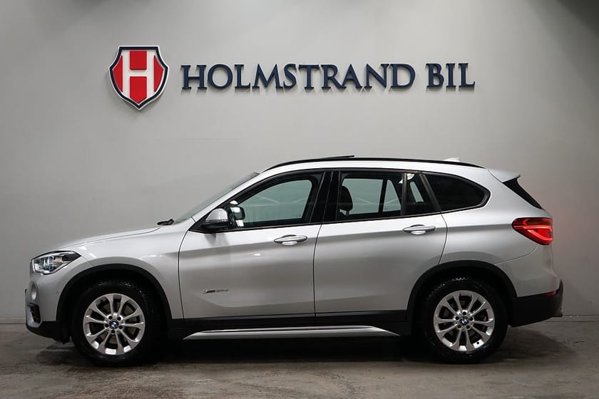 Bild 1 av BMW X1 xDrive20d 190hk Sport line Pano Drag Kamera Rattvärme