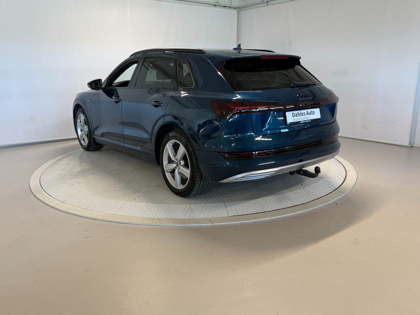 Bilde 4 av Audi e-tron 55 quattro Advanced Sport ACC/Krok/360-kam/Delskinn/El.sete