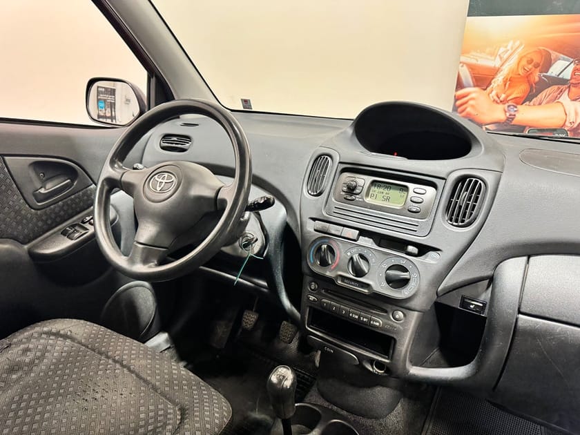 Bild 2 av Toyota Yaris Verso 1.3 VVT-i