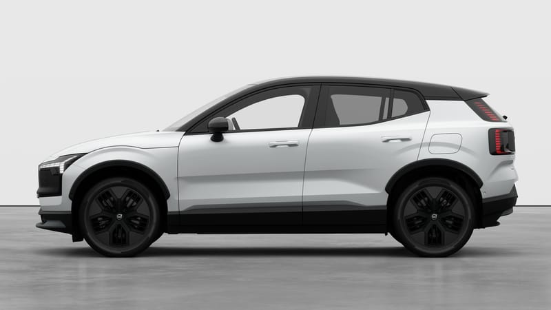 Volvo EX30 Cross Country Twin Motor Performance M Perf Ultra DEMOBIL