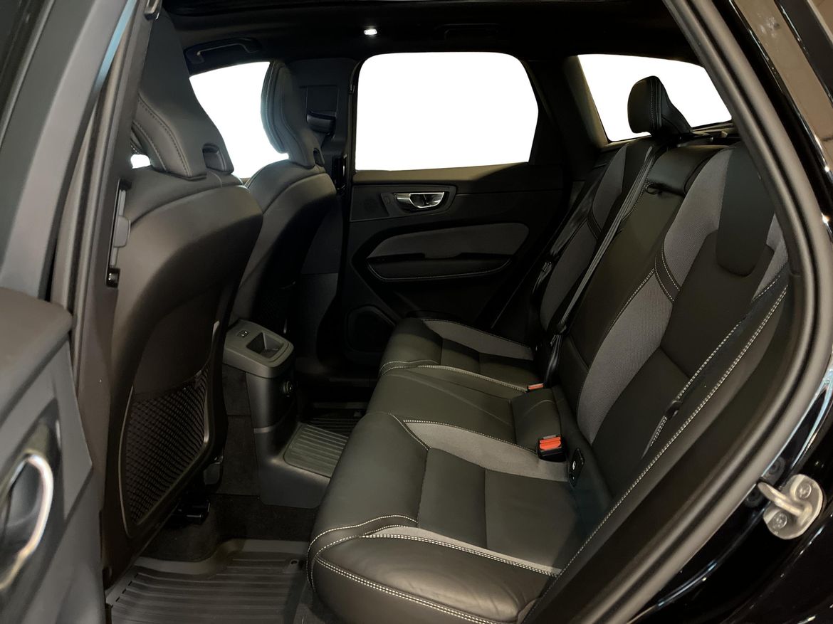 Volvo XC60 2025 - miniatyr 7