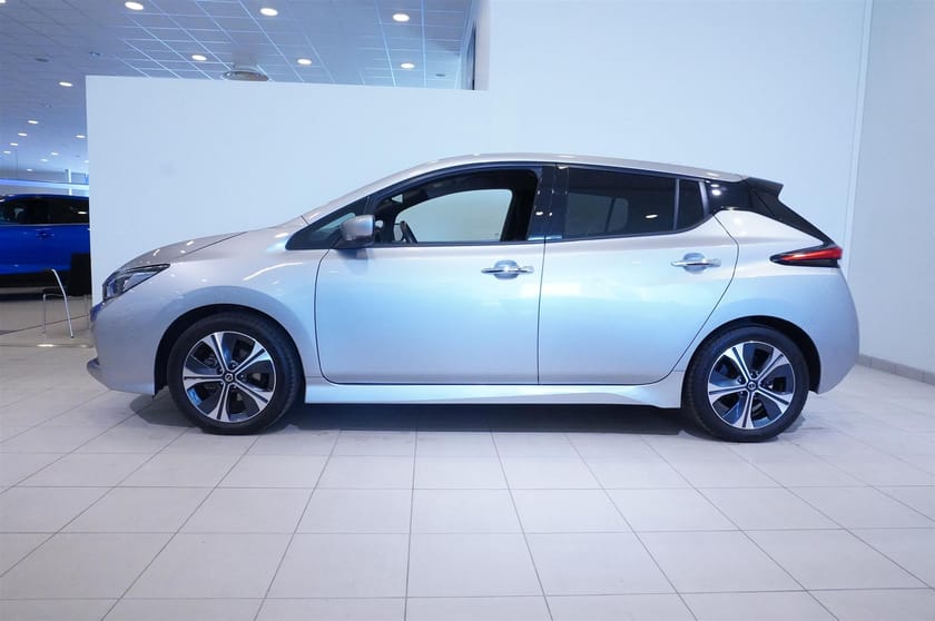 Bild 3 av Nissan Leaf N-Connecta My21 40 kWh Led, 360 Kamera, Navigation, Rattvärme