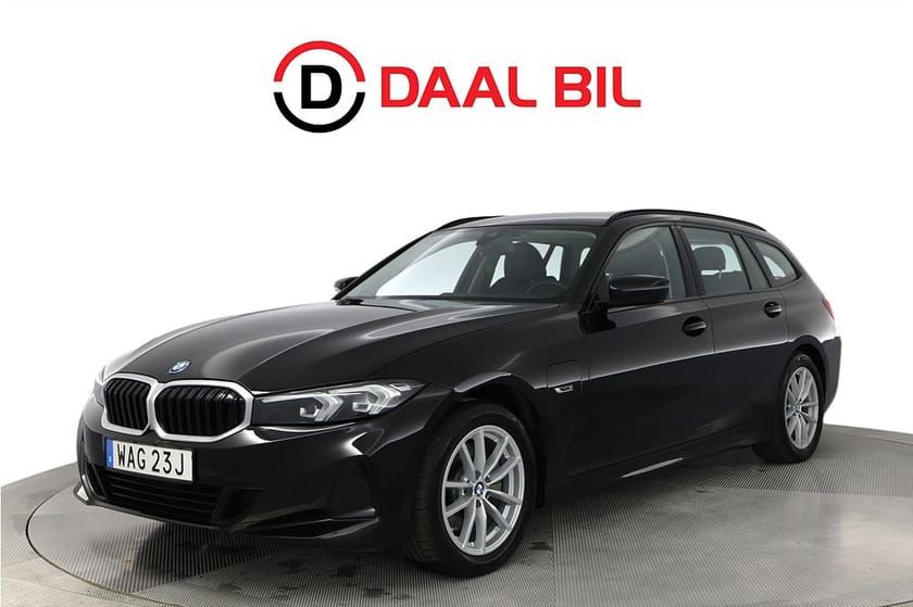 Bild 1 av BMW 330e xDrive Touring 292HK SPORT LINE P-VÄRM DRAG
