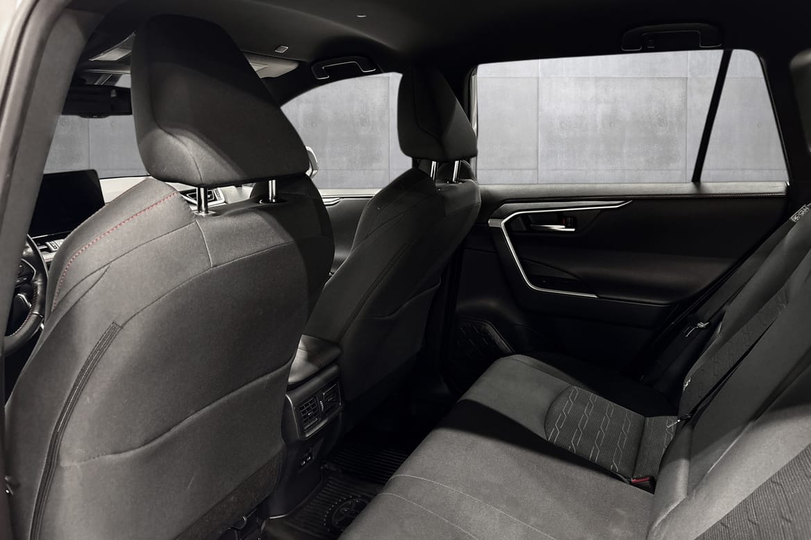 Toyota RAV4 Plug-in Hybrid E-CVT, 306hk, 2023