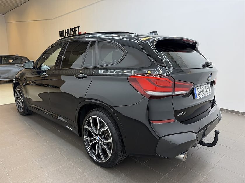 Bild 3 av BMW X1 xDrive25e xDrive 25e 220hk M Sport Navi/Bkamera/HUD/HK/Läder/Krok