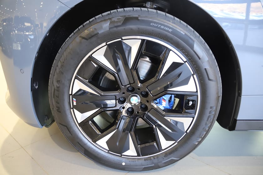 Bild 5 av BMW iX xDrive60 Business Lease Garanterat restvärde 8.995/mån*