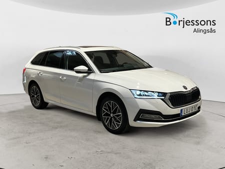 Škoda Octavia Kombi Style TSI 110hk AUT Panorama/Drag/Värmare