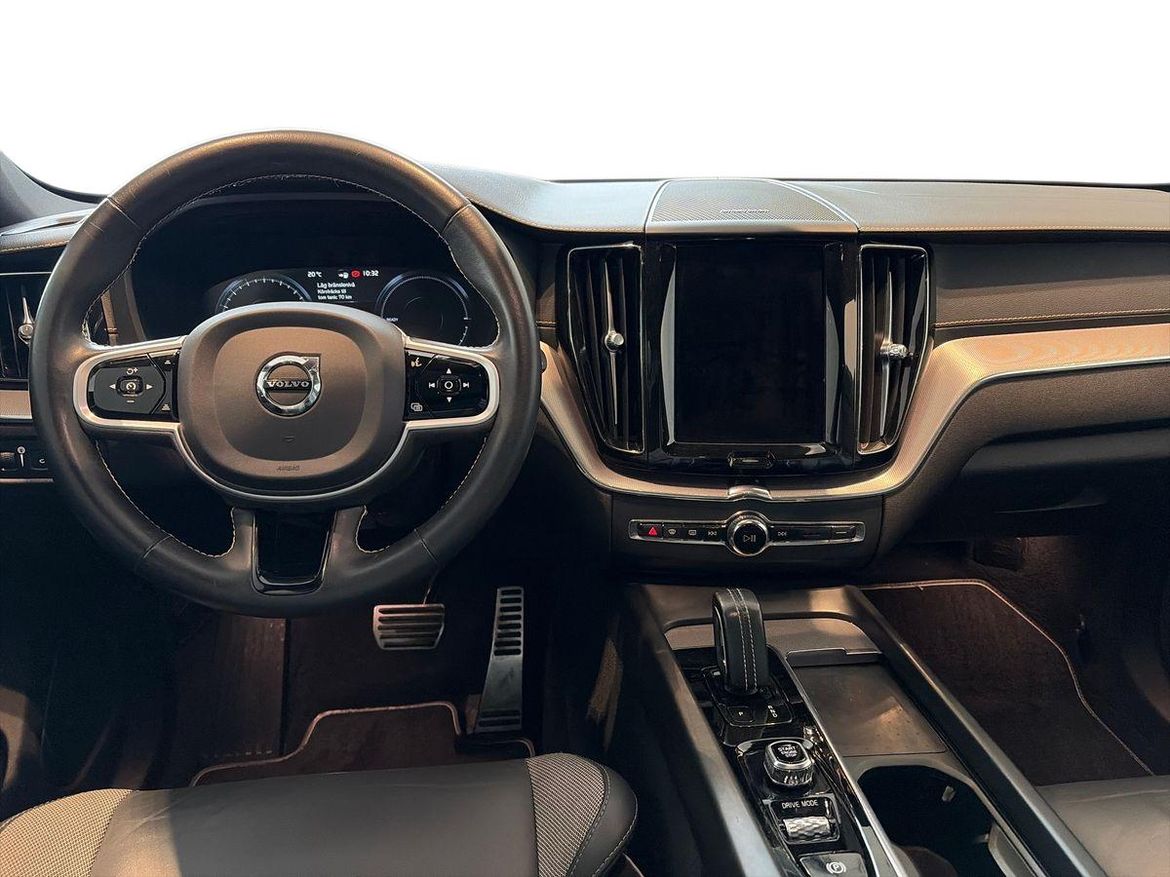 Volvo XC60 2021 - miniatyr 9