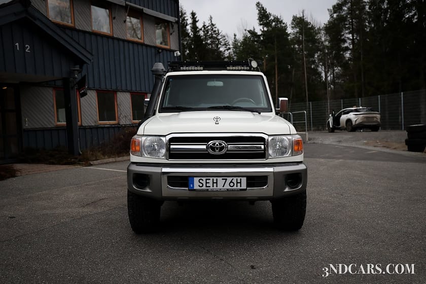 Bild 2 av Toyota Land Cruiser Landcruiser HZJ 76 Webasto mm
