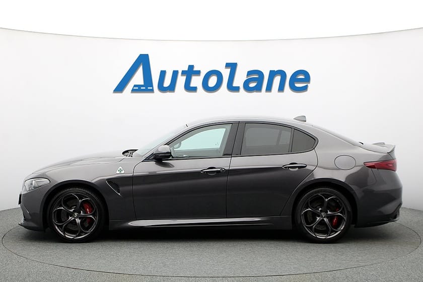Bild 5 av Alfa Romeo Giulia Quadrifoglio V6 Kolfiber, H/K, Kamera, SV-SÅLD 510hk