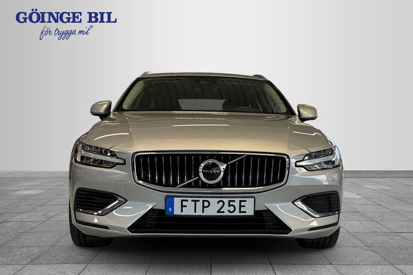 Bild 3 av Volvo V60 3.95% KAMPANJRÄNTA Recharge T6 Core Edition Drag/ Navi/ Kamera