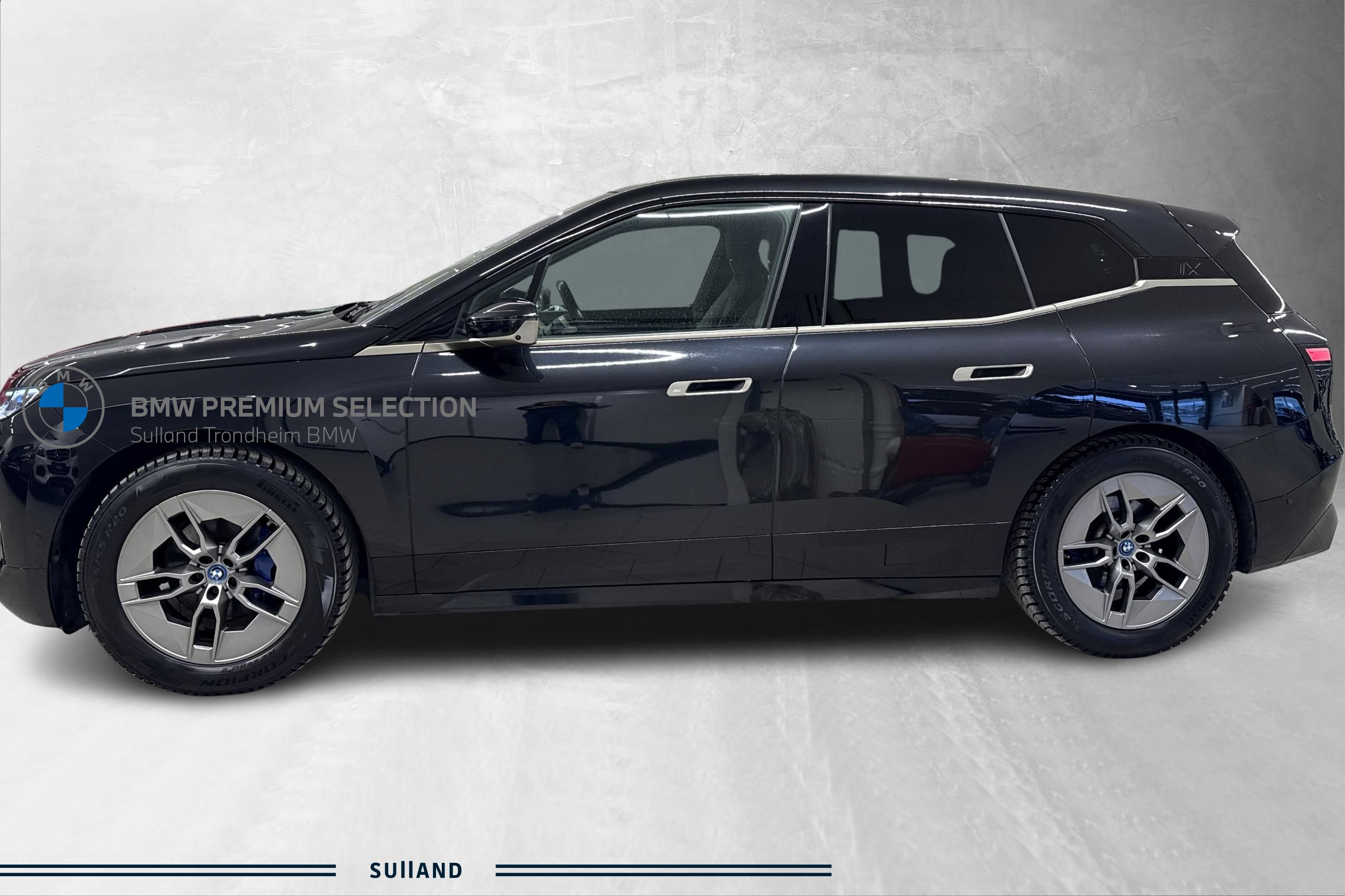 Thumnail bilde 1 av BMW iX xDrive40