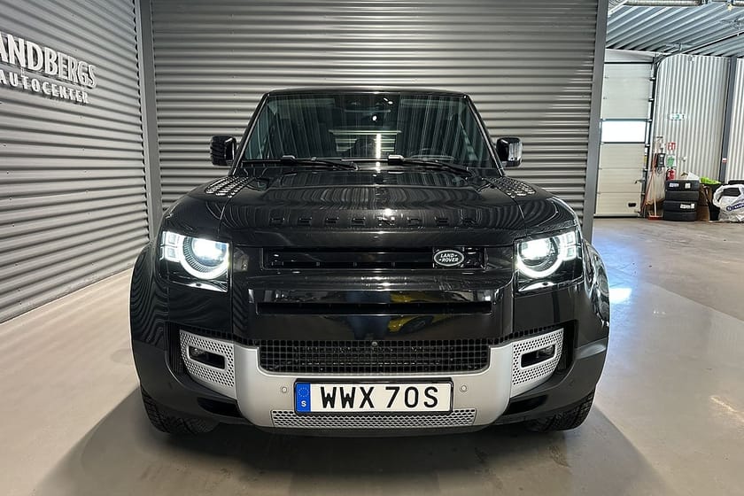 Bild 2 av Land Rover Defender 110 P400 MHEV 360-kam Panorama Drag Eu6