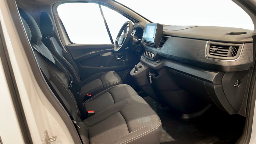 Bild 3 av Renault Trafic Skåpbil L2H1 NORDIC LINE DCI 170 AUTOMAT *Dubbla skjutdörrar*