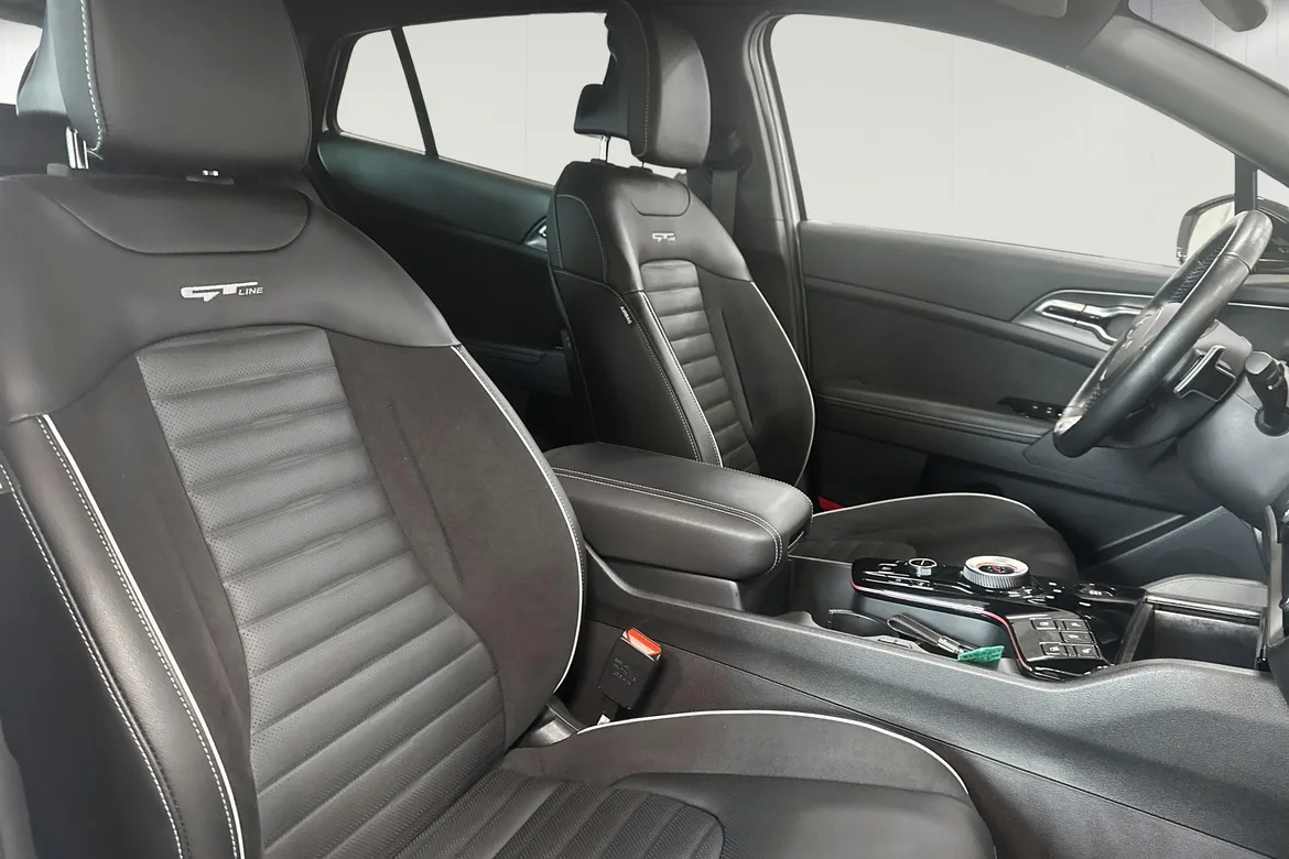 picture of a car