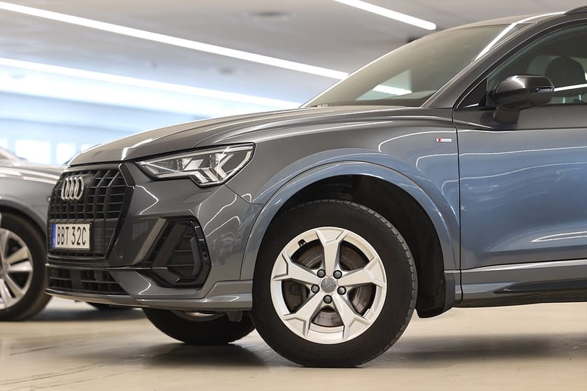 Bild 4 av Audi Q3 45 TFSI quattro 230hk S Line B&O Pano 360 Matrix