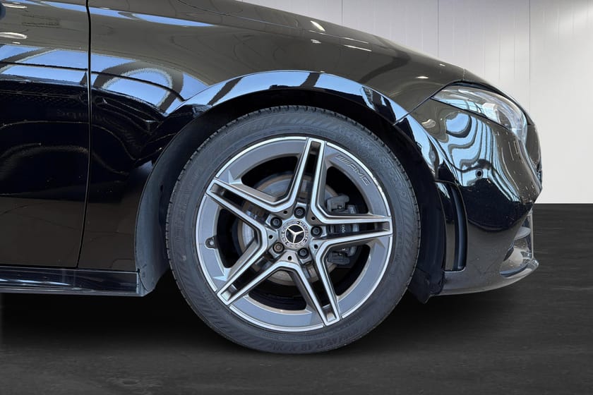 Bild 5 av Mercedes-Benz A 200 AMG Navi Carplay