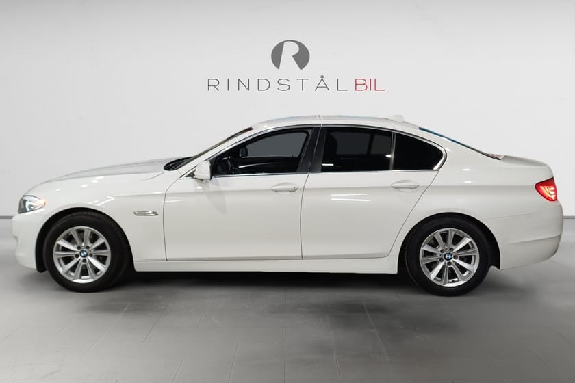 Bild 4 av BMW 523i Sedan 204 HK AUT SKINN DRAG PDC SPORTSTOL 17"