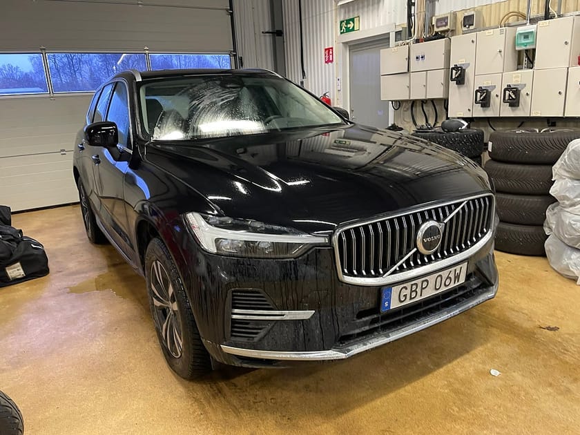 Bild 2 av Volvo XC60 T6 Recharge Core Bright plug in AWD 350HK 4x4 Panorama